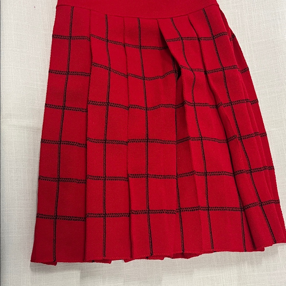Vintage St. John  collection size 14 Red Plaid Women's Skirt fully pleated